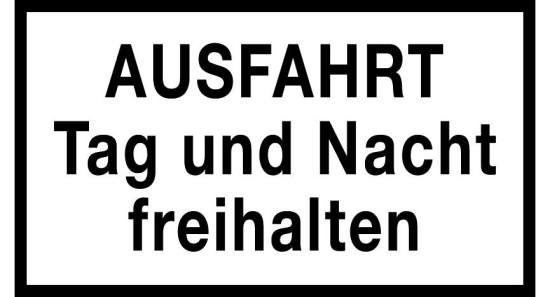 Diverse Hinweis- und Warnschilder